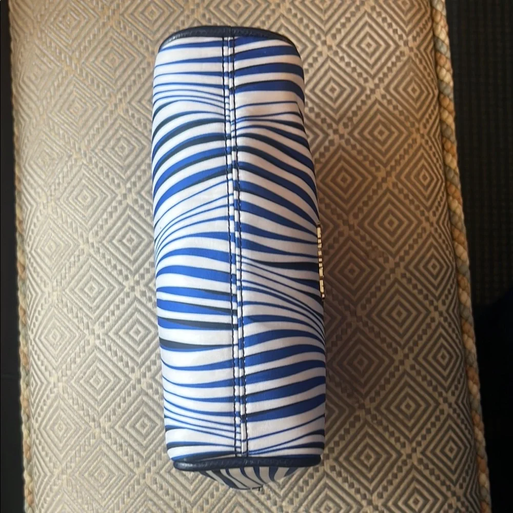 Vera Bradley make up bag Blue and White Striped Women's NWT